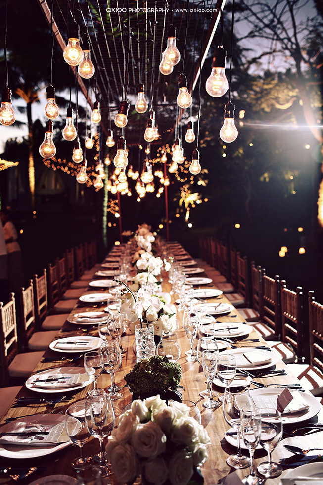 Axioo: Layers of Intricate Intimacies